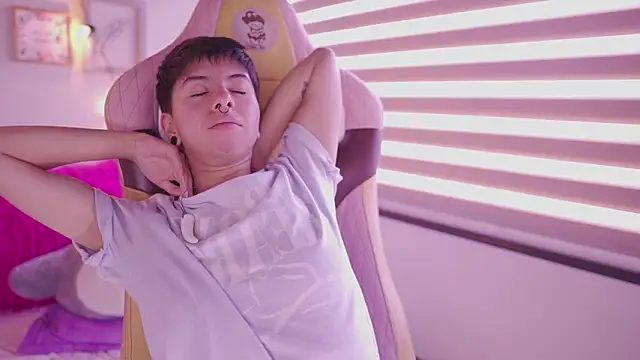 Chat XXX en directo de tommy_blue