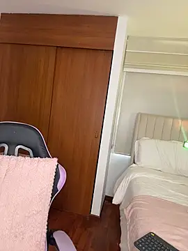 Sembang XXX Secara Langsung ArianaReynoldss