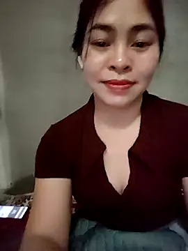 Caniroom_bia's Live XXX Chat