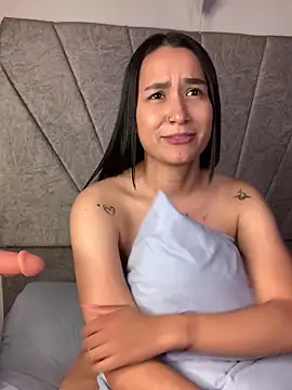 Val12777's Live XXX Chat