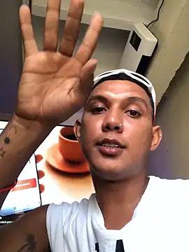 EithanLatin Webcamshow