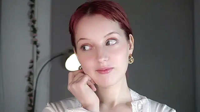 ValeneRomer 现场XXX聊天