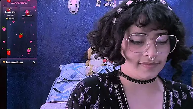 NinaYellow Chat XXX live