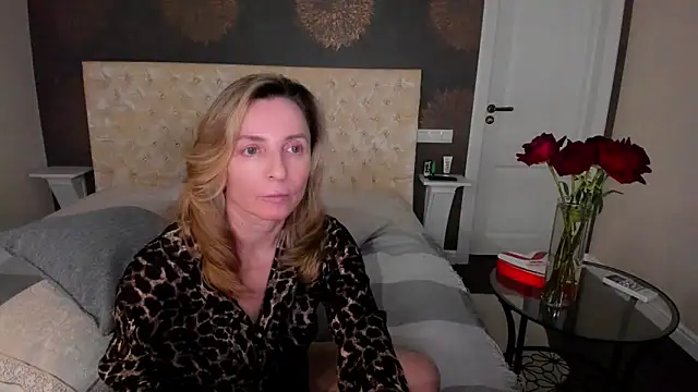 AllisonWilliams: онлайн-секс-чат