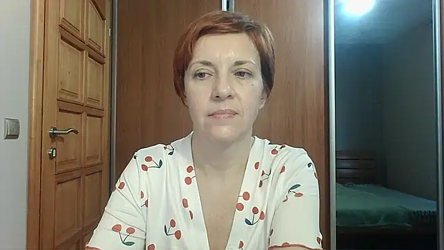 LoraLoraMay Show in webcam