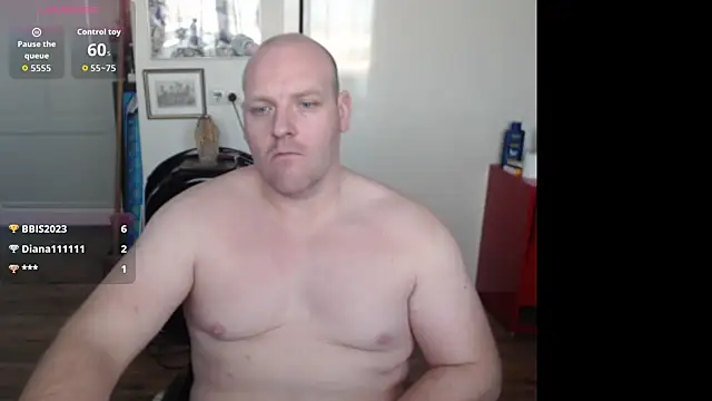 XXX chat uživo modela markrollo