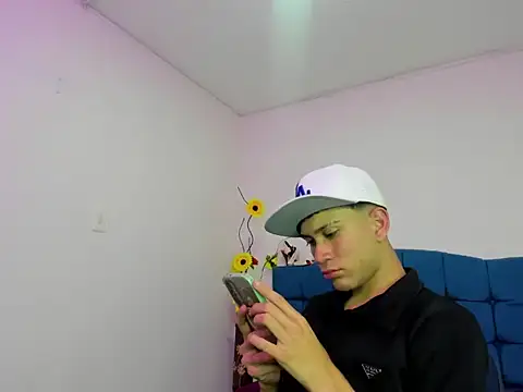 Ailanys_Miller Webcam Show