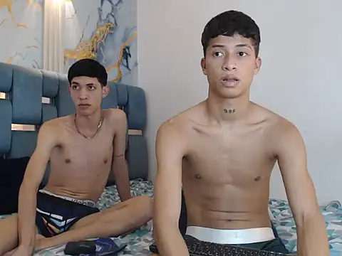 GOLD_BOYS' Live XXX Chat