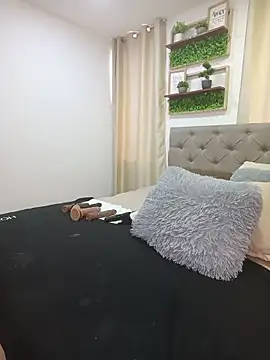 sasi_luna Adlı Modelin Canlı XXX Sohbeti