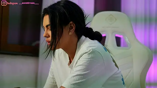 XXX chat uživo modela perfectt33n