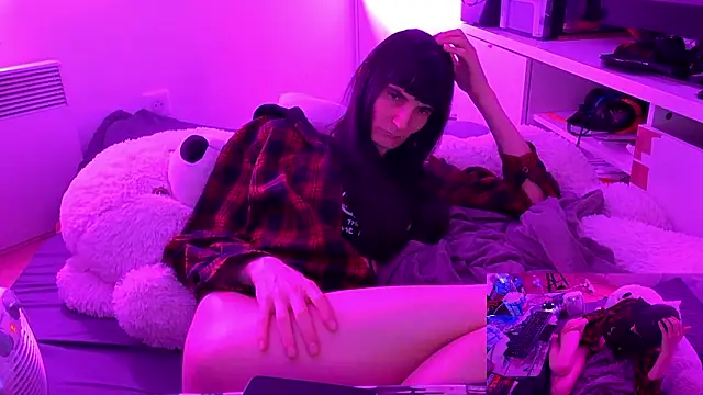 CeriseLapine webcam show