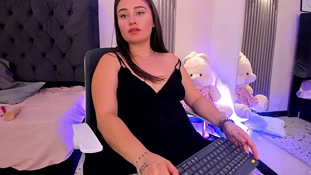 SARHA_ANTONELLI's Live XXX Chat