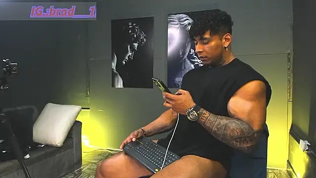 bradley_smith 网络视讯表演