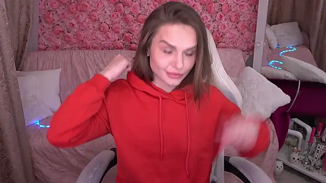 Chat XXX en directo de KiraGrayy