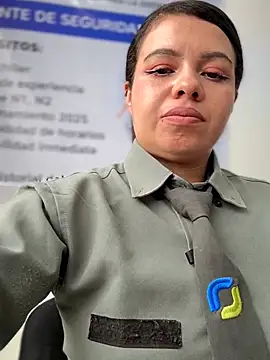 Pokazy przed kamerką – Ariana-07