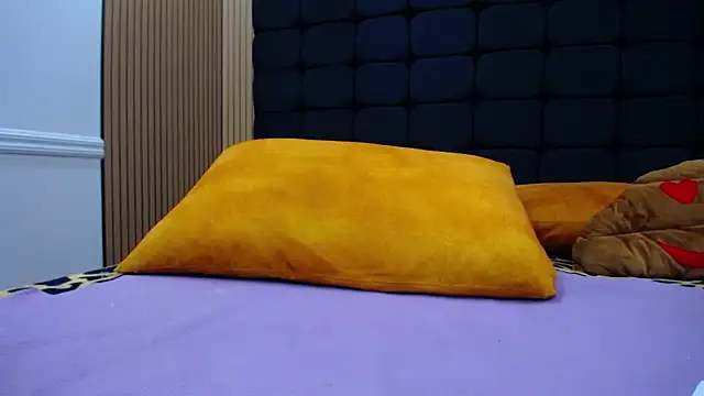 Abby-Hot-n Live XXX chat