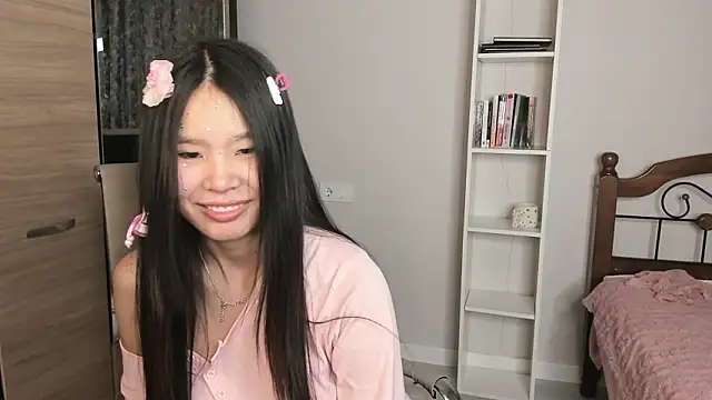 amiya_cute: απευθείας συνομιλία ΧΧΧ