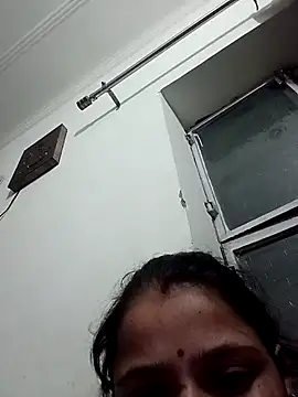 khushi_rawat's Live XXX Chat