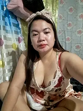 Eurelle_89's Live XXX Chat