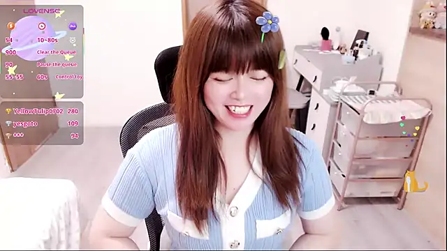 a0513's Live XXX Chat