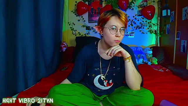 TrickyKitsune's Live XXX Chat