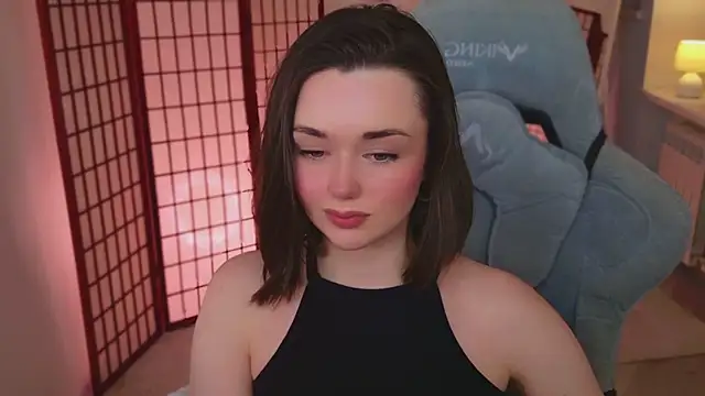 دردشة AvaFlower الجنسية المباشرة