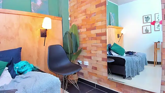 XXX chat uživo modela milavega_