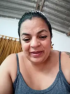 XXX chat uživo modela Mia-Glow