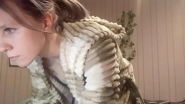 RunawayBr1de: онлайн-секс-чат