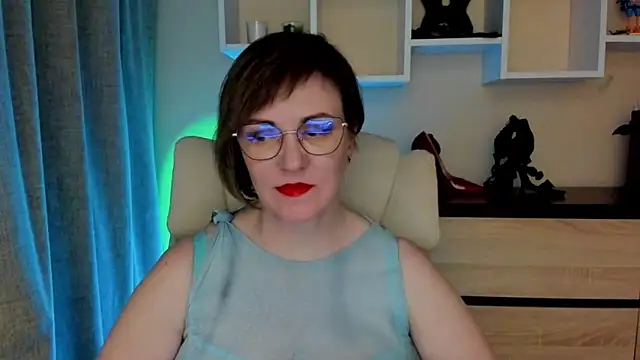 feliziaDesire Chat XXX in diretta