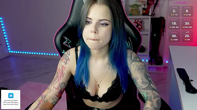 QueenAliceX live XXX chat