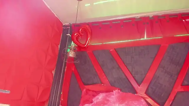 Taylor-hardcore Chat XXX in diretta