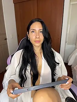 Chat +18 de ArianaReynoldss ao vivo