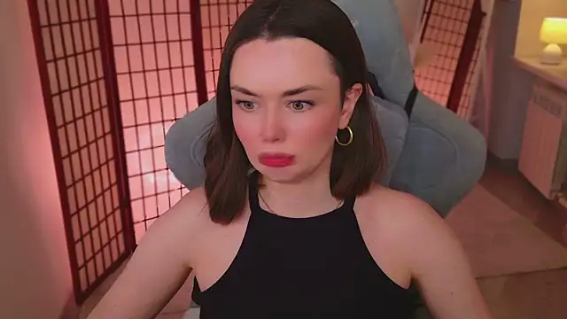 AvaFlower Chat XXX in diretta