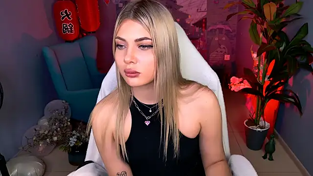 Chat +18 de HyileyClark ao vivo