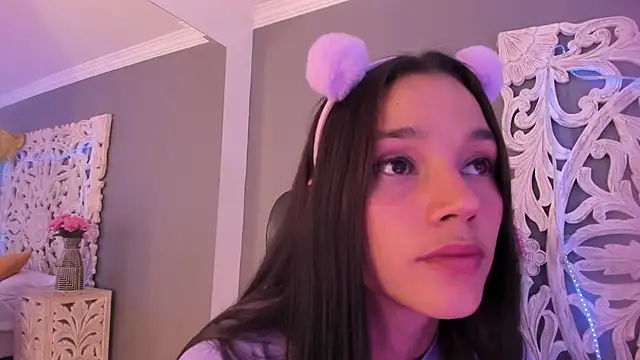 Chat +18 de loraineblake ao vivo