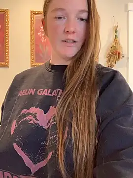 Chat +18 de PussiesnCream_ ao vivo