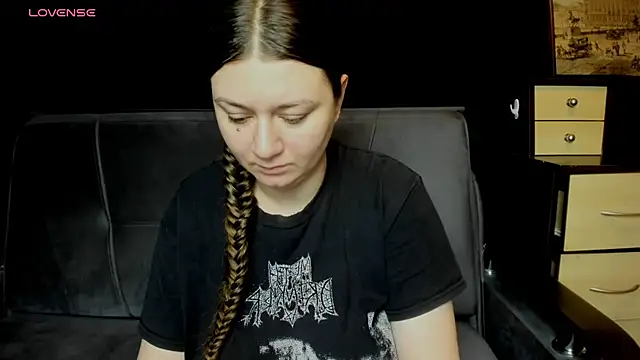 AlisaBacker: онлайн-секс-чат