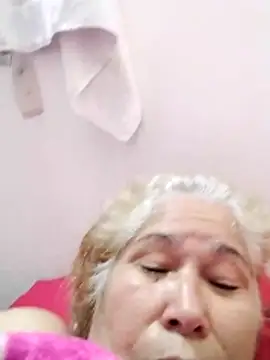 girl_amada webkamerás műsora