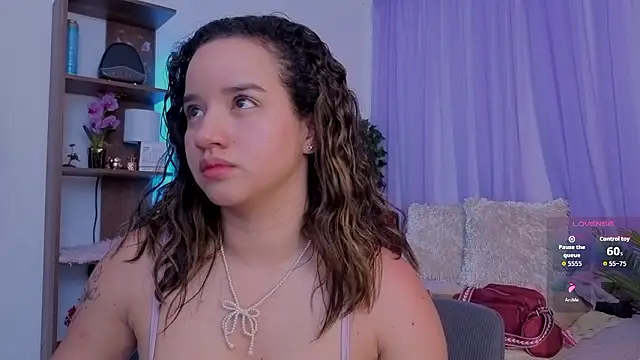 emilyrouxe – Naživo XXX chat