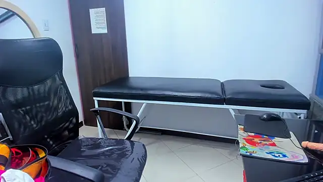 LeilaSmith_ live XXX chat