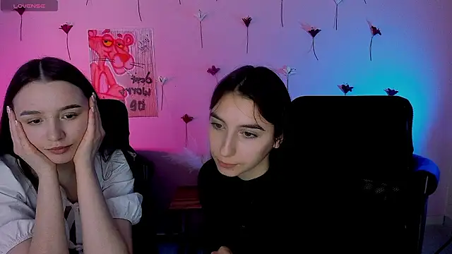 leslie_bird élő XXX-chatje