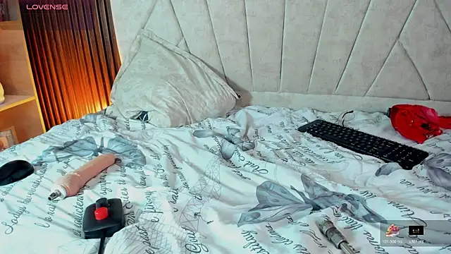 Chat +18 de AMARA_BRUNET ao vivo