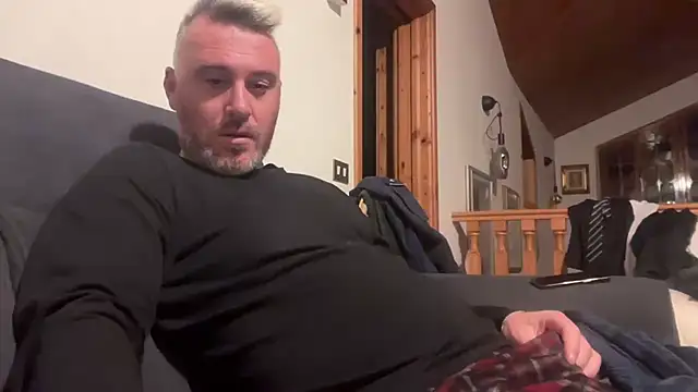 marcovik1's Webcam Show