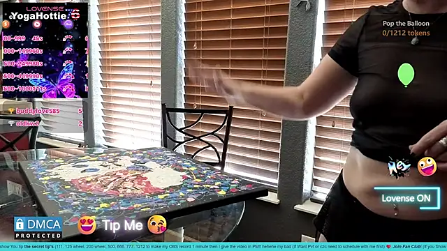 YogaHottie76 webkamerás műsora