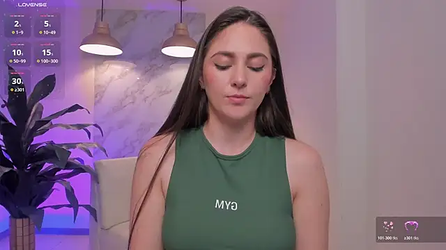 BeccaBaxter Adlı Modelin Canlı XXX Sohbeti