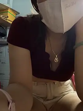 July-love 在線直播表演