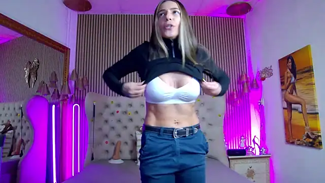 PlayfulShow Chat XXX live