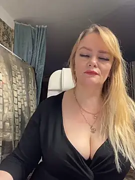 Sweet-blonde Live XXX-Chat