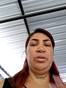 Chatroom XXX en direct de Naughty_Mature69